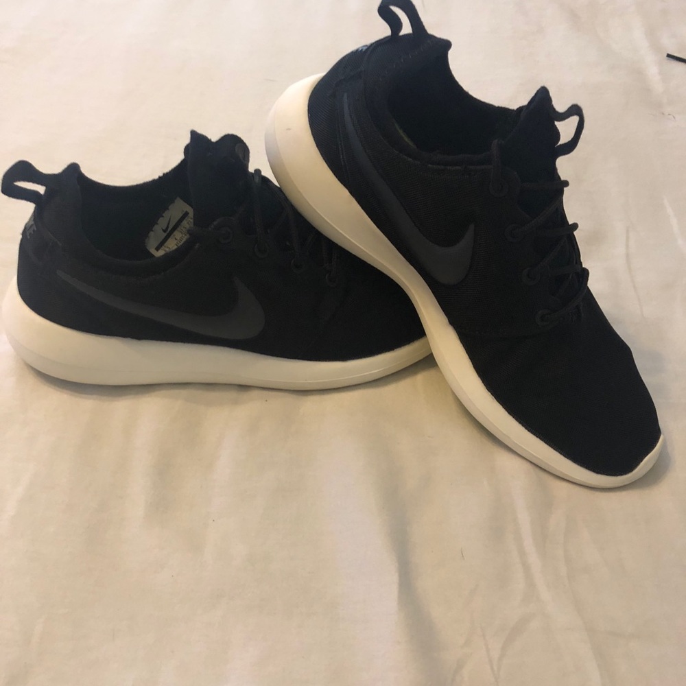 Nike Roshe Two’s